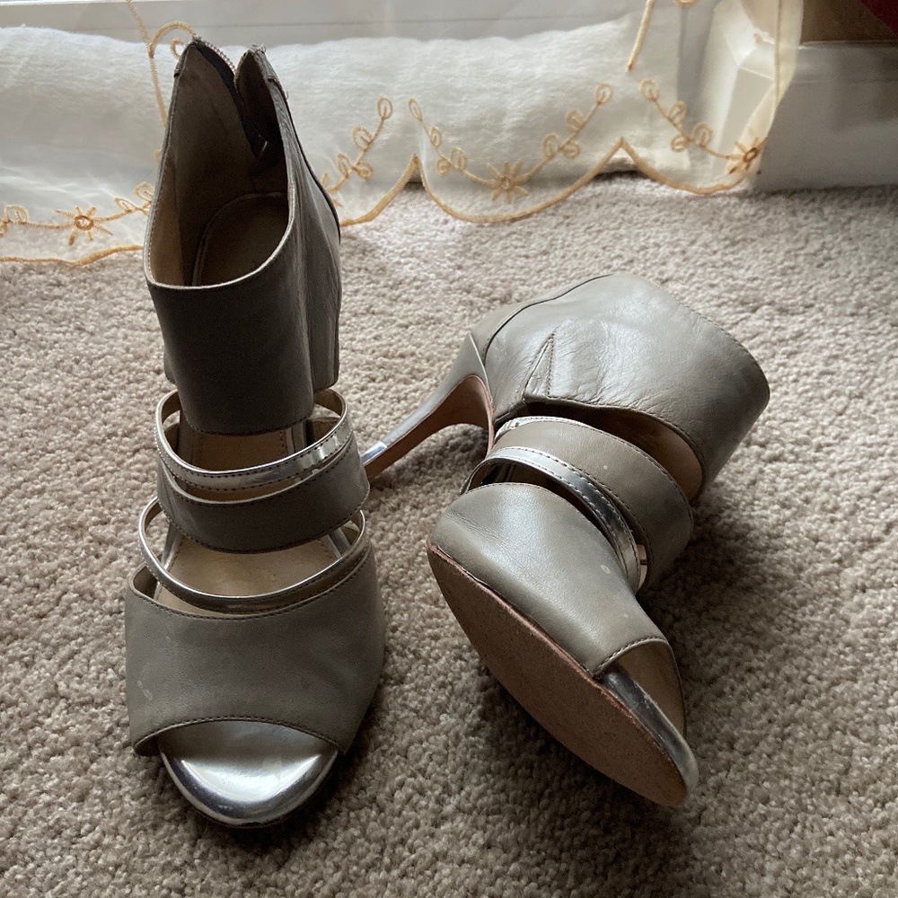 Antonio Melani heels